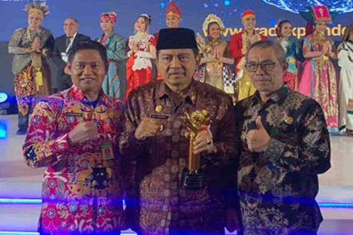 Inovasi Budi Santosa pimpin Pemkab Kobar lahirkan banyak penghargaan