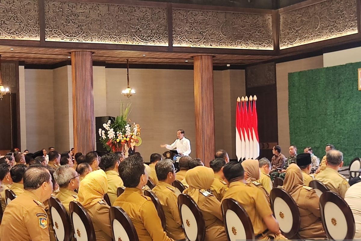 Cerita Jokowi soal bau kolonial di tiga istana peninggalan Belanda