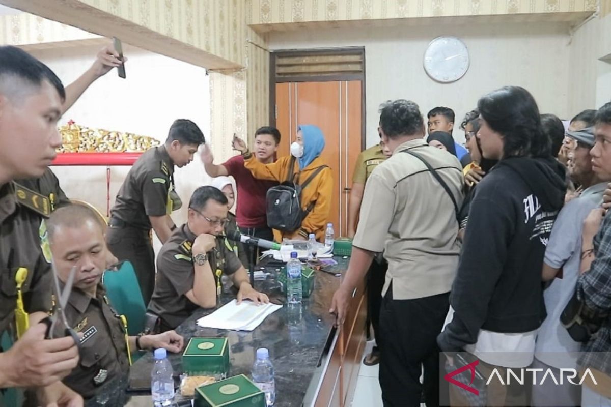 Kejari Kota Madiun serahkan hasil penjualan BRN ke kas negara