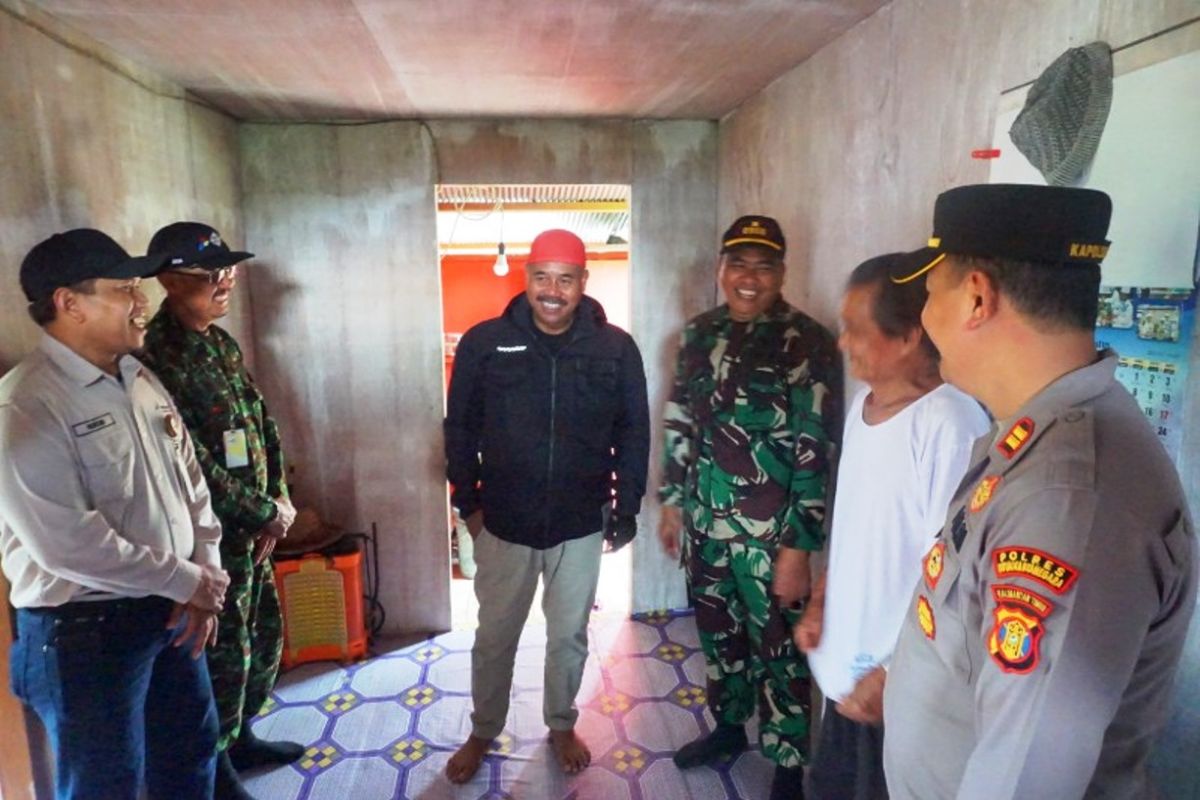 Bedah rumah upaya entaskan kemiskinan di Kutai Kartanegara