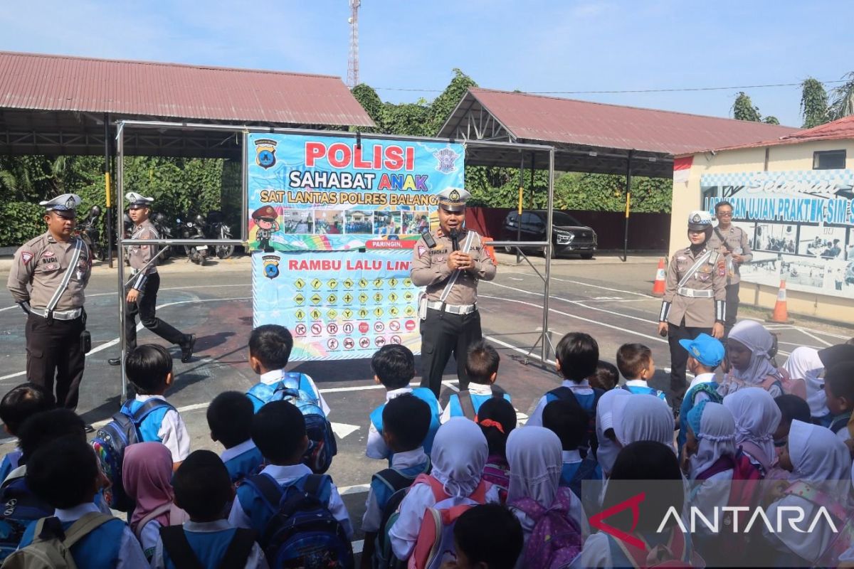 Anak-anak TK di Balangan datangi Polres Balangan