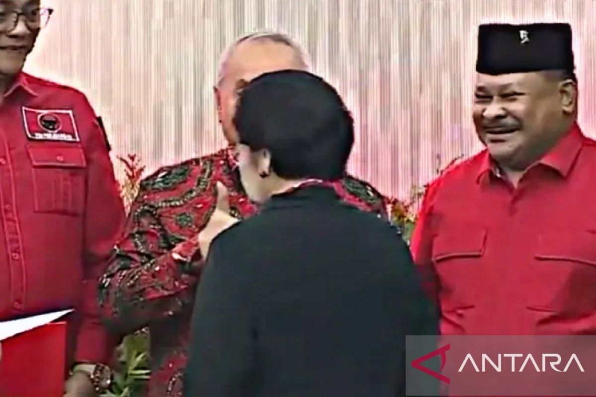 PDIP resmi rekomendasikan Jeffry Rahawarin-Keliobas maju Pilgub Maluku 2024