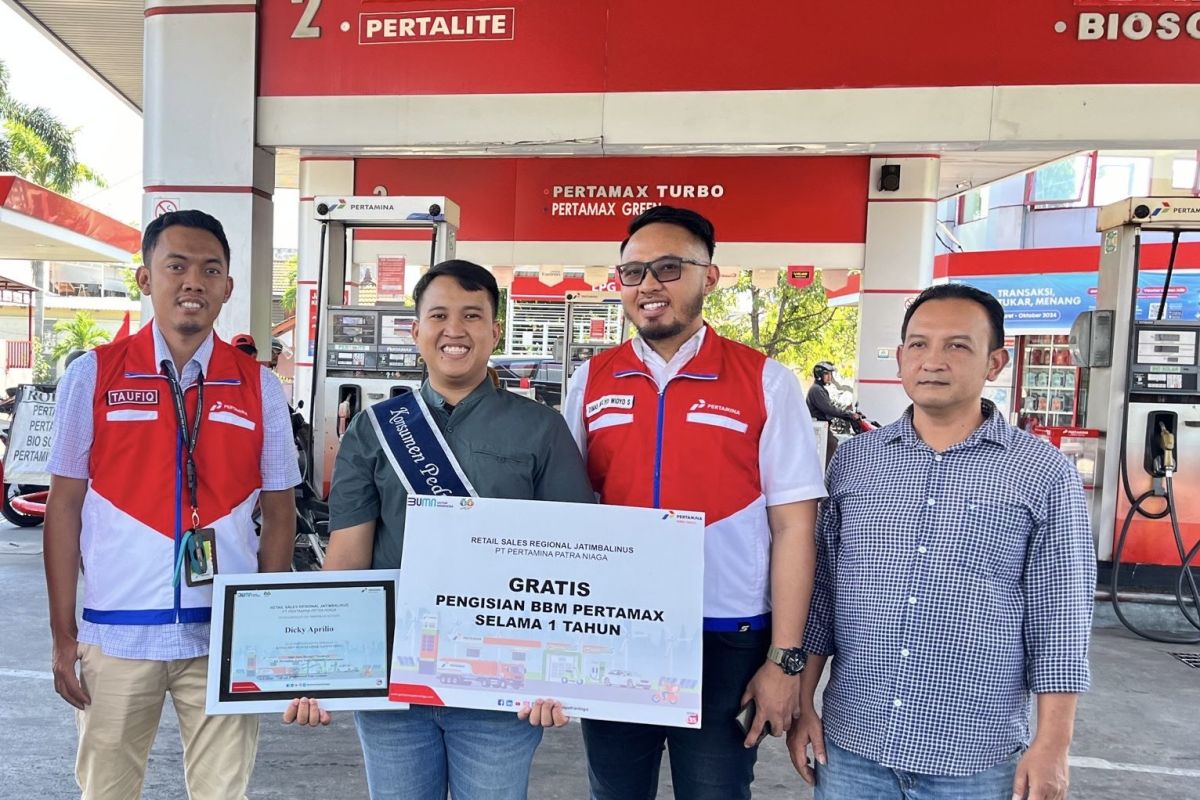 Pertamina Patra Niaga beri Pertamax gratis konsumen beraksi heroik