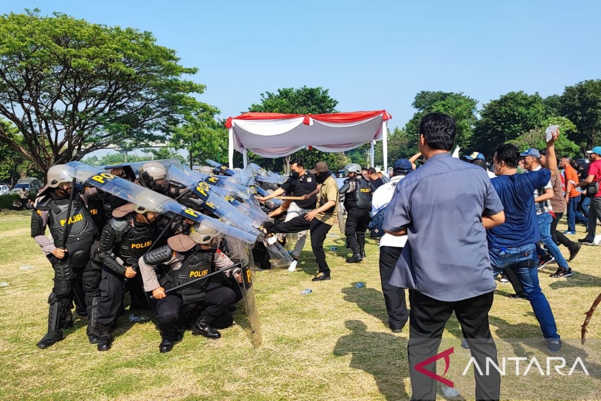 Polres Metro Jaktim juga gelar simulasi pengamanan Pilkada DKI