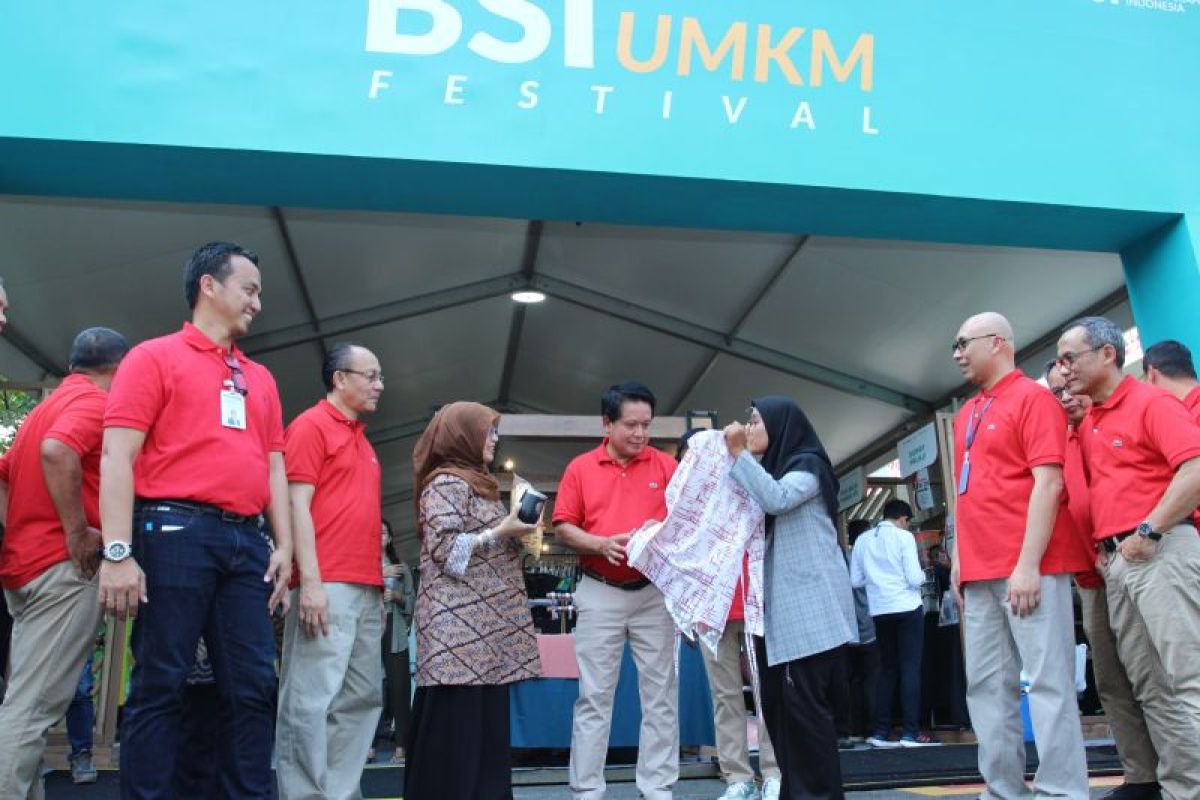 BSI ajak usaha kecil naik kelas melalui Festival UMKM di hari kemerdekaaan