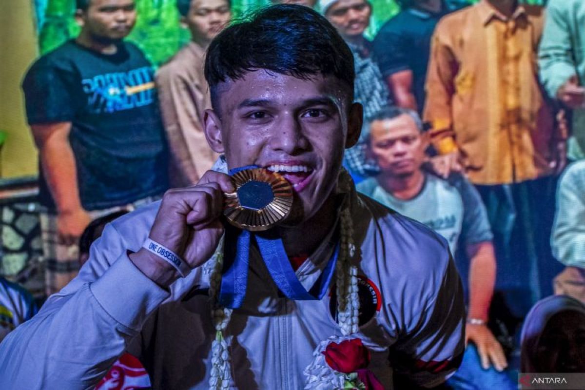 Lifter Rizki Juniansyah diupayakan dapat bonus dari Pemkot Serang