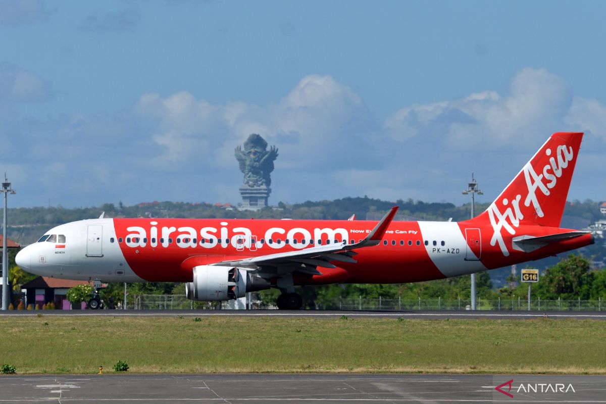 AirAsia dukung kebijakan pemerintah turunkan harga tiket pesawat periode Natal