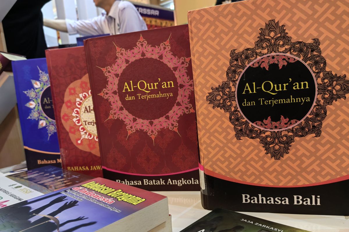 Kemenag terjemahkan Al Quran ke empat bahasa daerah tahun ini