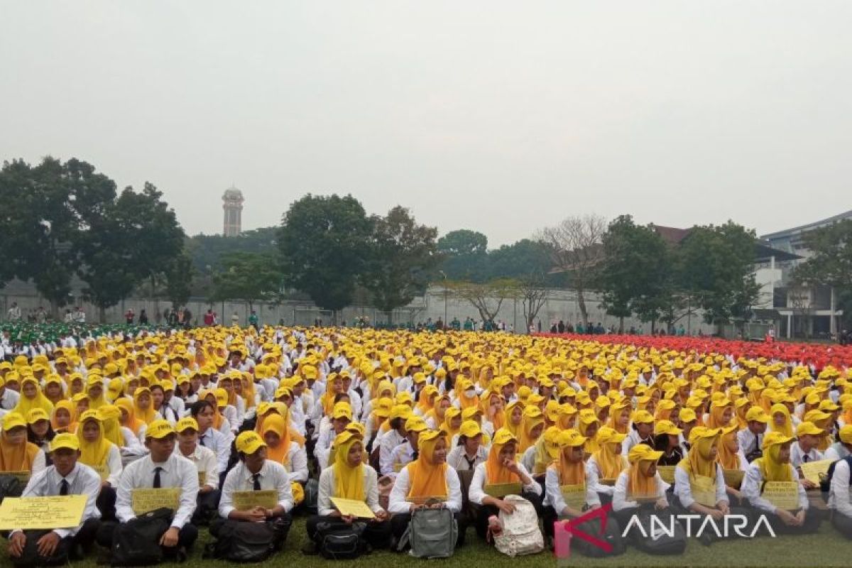 8.849 mahasiswa baru Unimed ikuti PKKMB 2024