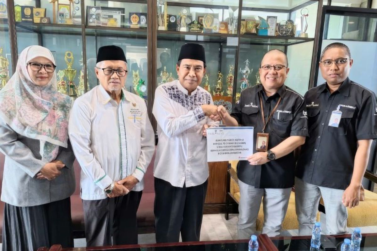 Bank Kalsel bersama Baznas bagikan Paket Nutrisi kepada 70 Orang Ibu Hamil di Banjarmasin