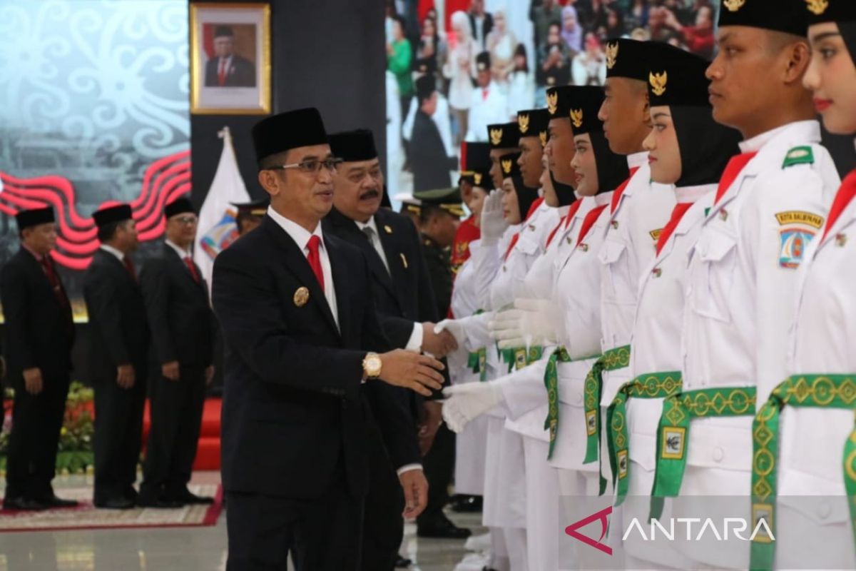 Wali Kota Balikpapan kukuhkan anggota Paskibraka menjelang HUT RI