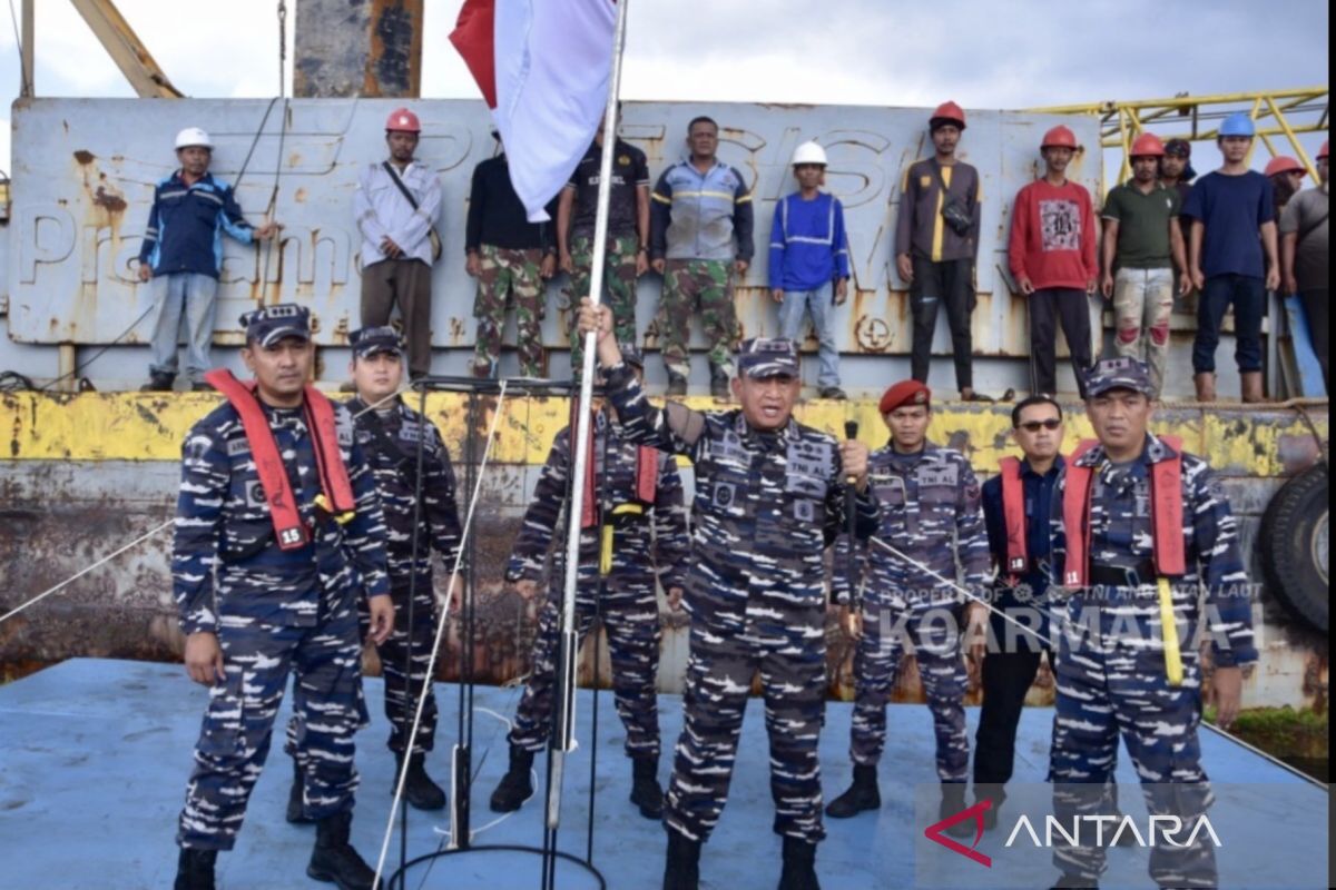 Pangkoarmada I kibarkan Merah Putih di perbatasan RI dengan dua negara