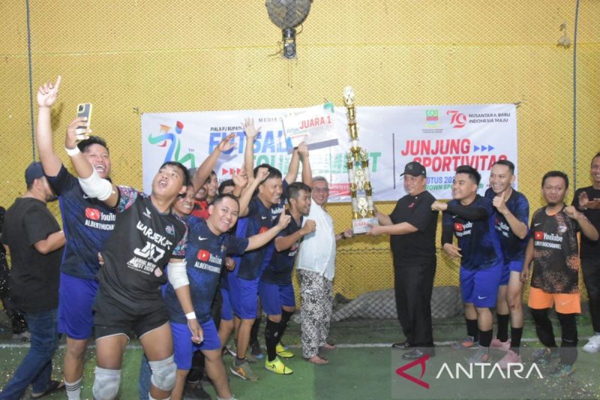 Bupati Bekasi tutup turnamen futsal antar instansi perangkat daerah