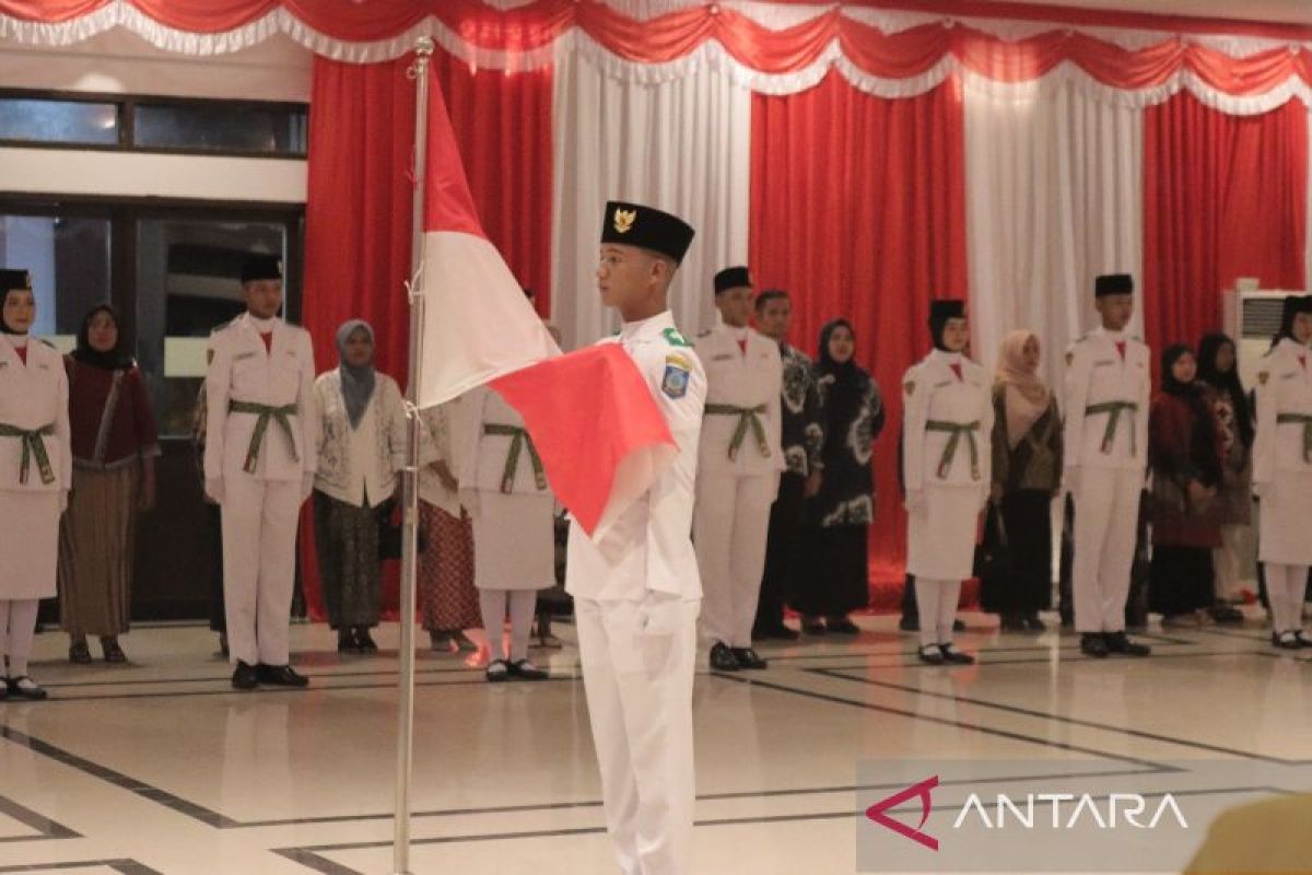 Pj Gubernur Babel kukuhkan 32 anggota Paskibraka