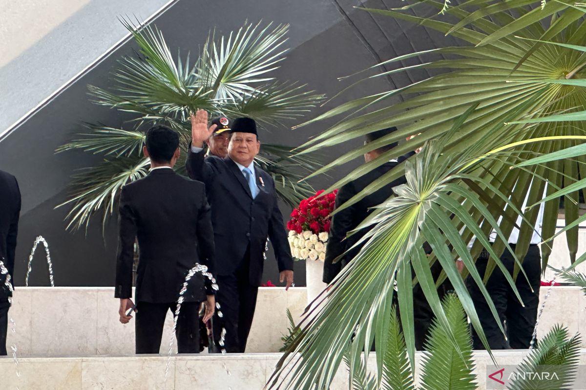 Menhan Prabowo datang di Gedung Nusantara untuk menghadiri Sidang Tahunan MPR