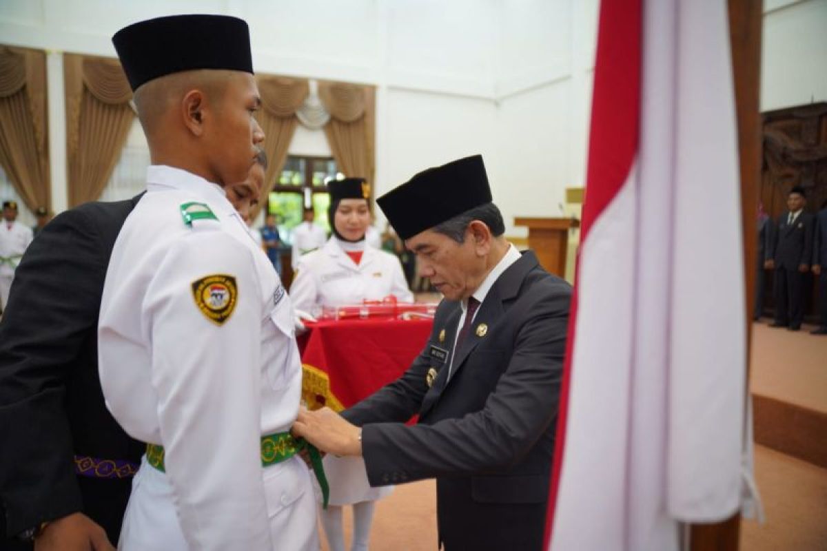 Pj Wali Kota Pontianak kukuhkan 32 anggota Paskibraka