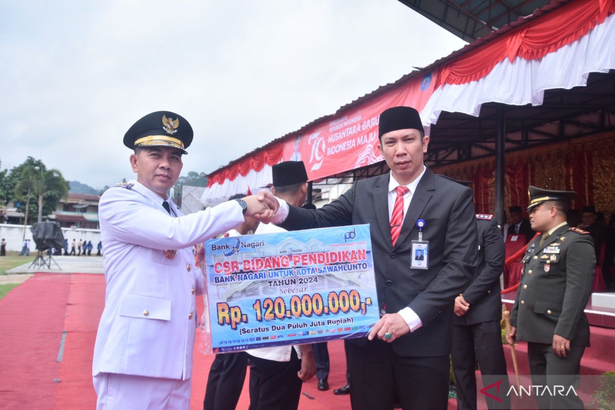 Sebanyak 90 pelajar di Sawahlunto peroleh manfaat CSR pendidikan Bank Nagari