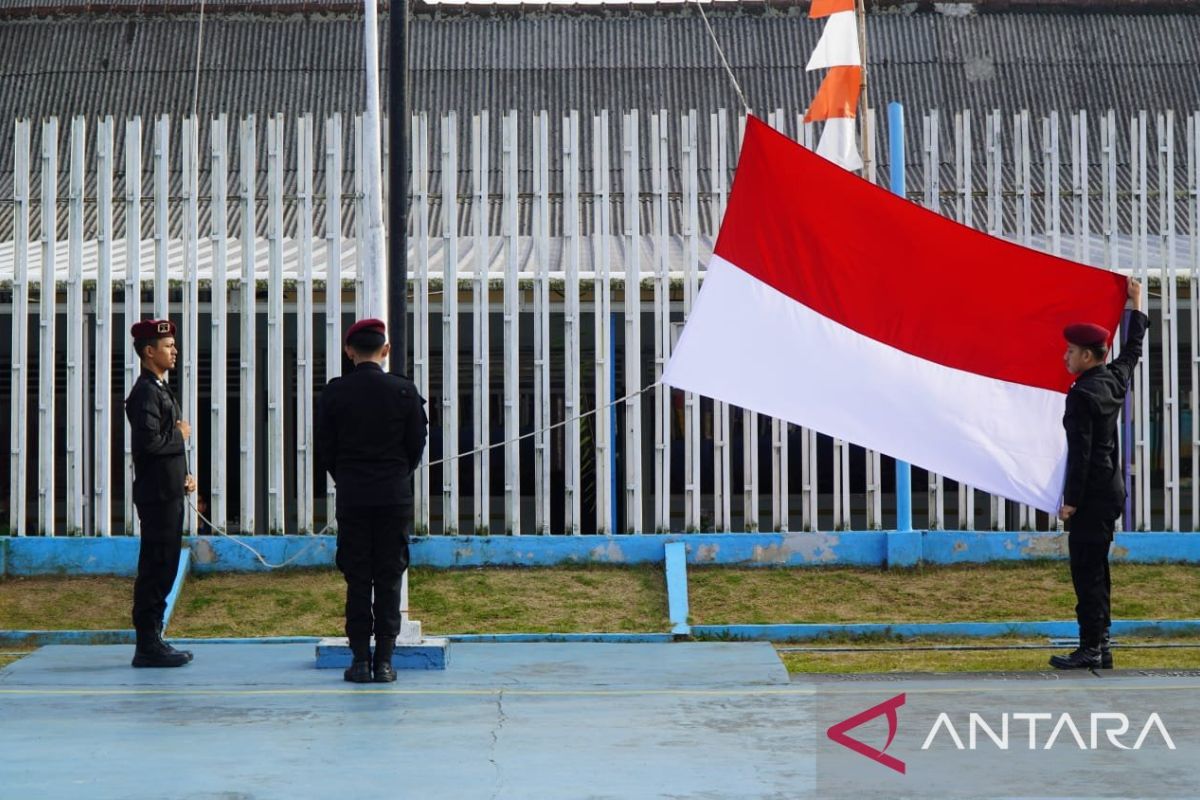 Imigrasi Pangkalpinang upacara HUT Ke-79 RI di Lapas Kelas IIA Pangkalpinang