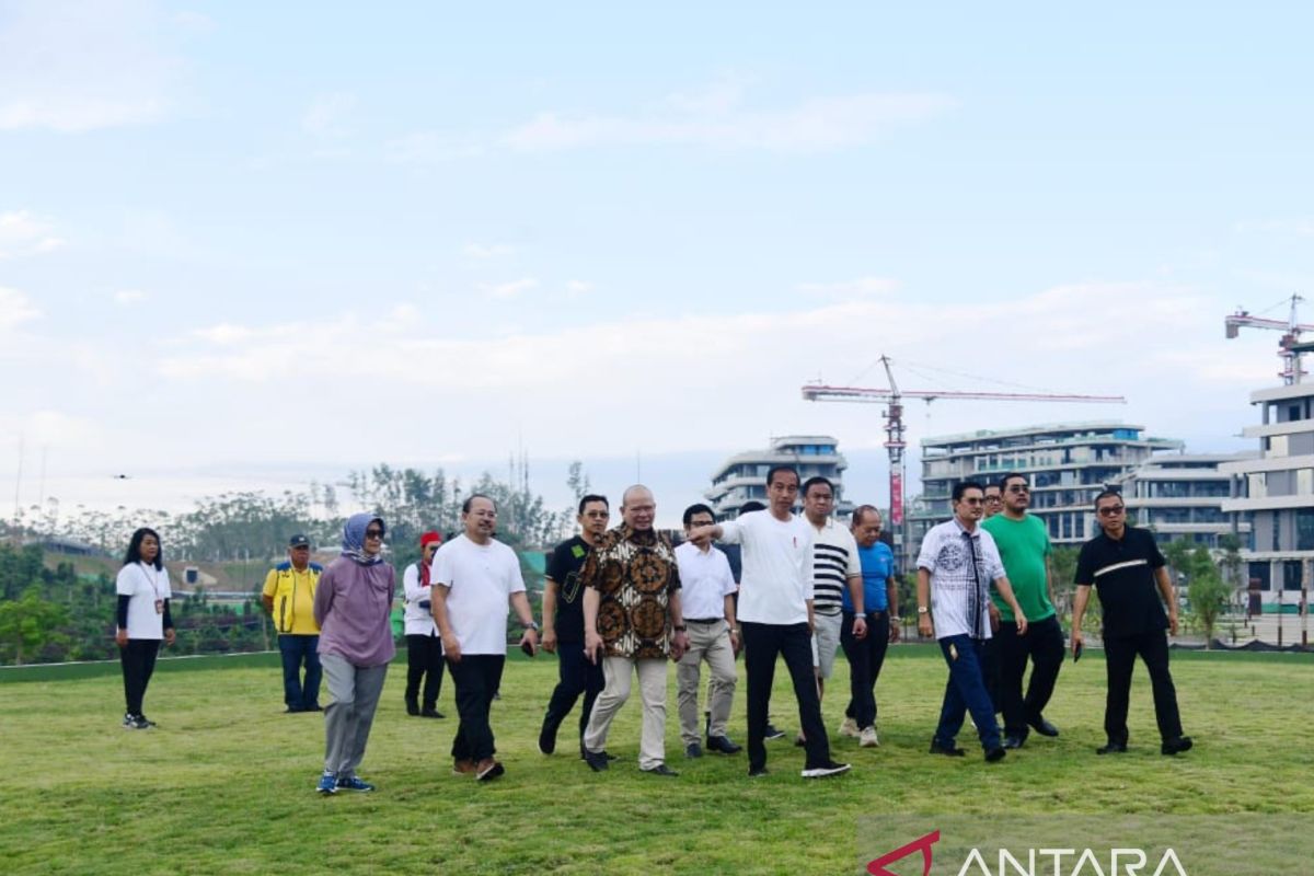 Jokowi mengajak pimpinan lembaga negara tinjau Infrastruktur IKN