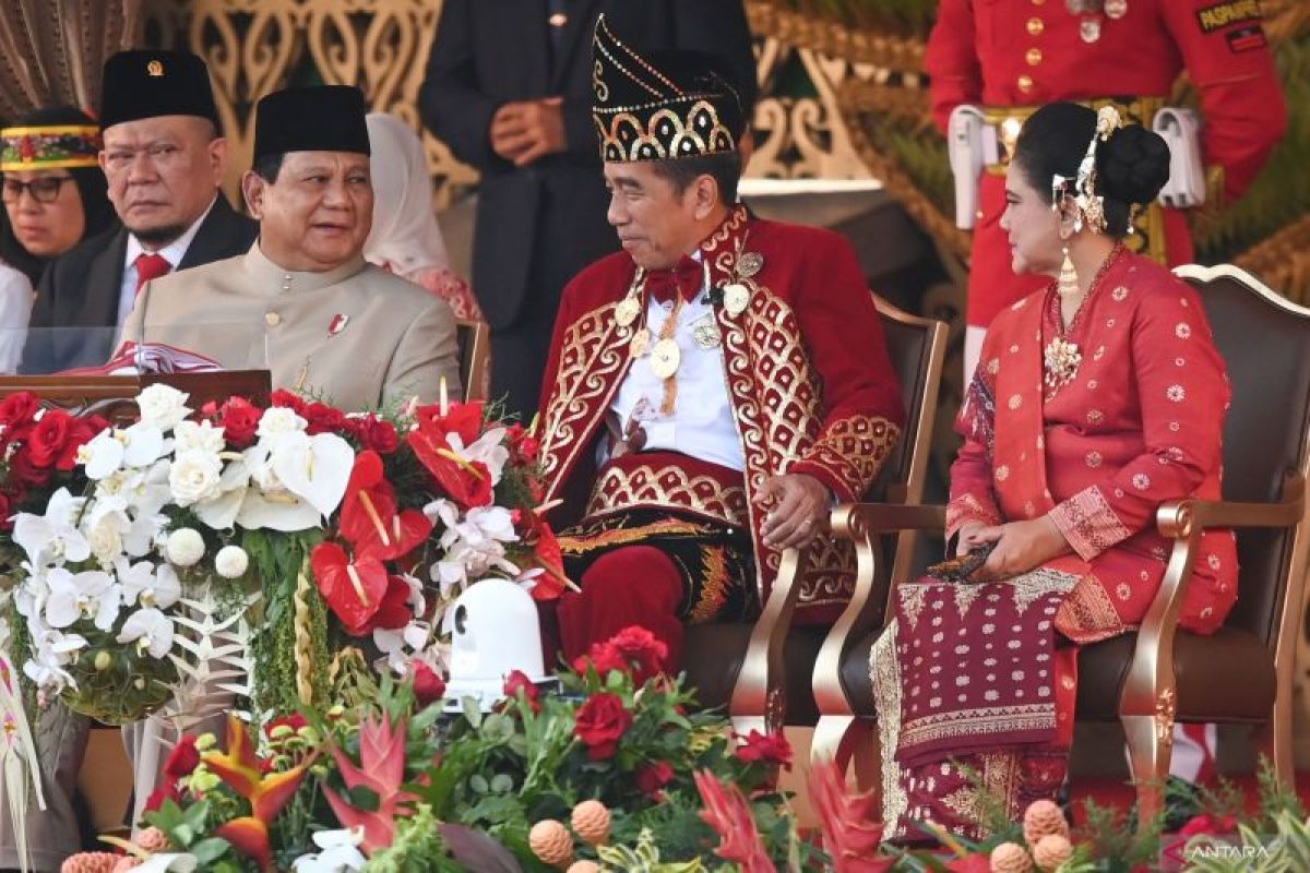 Presiden ditengarai akan rombak kabinet pada Senin