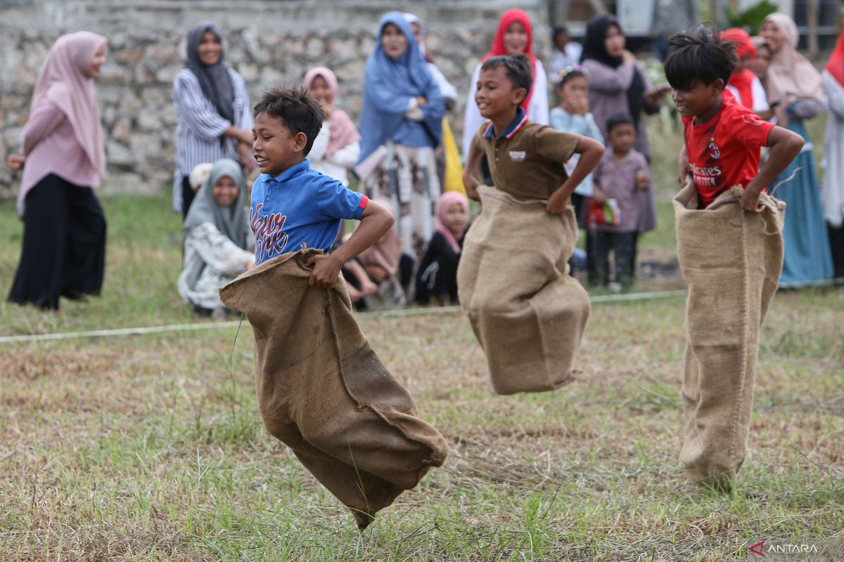 FOTO - Perlombaan HUT ke-79 Kemerdekaan RI di Aceh