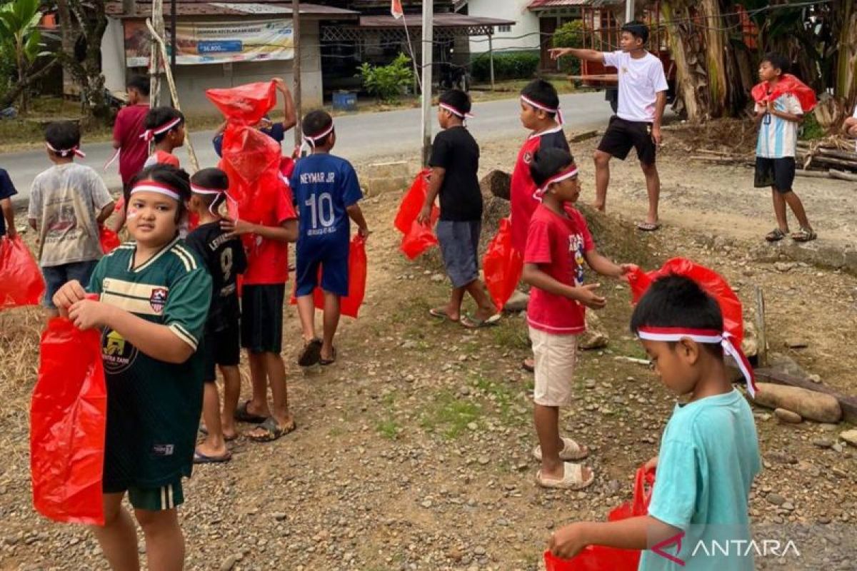 FKH Citra Sanggam Balangan didik anak cinta lingkungan