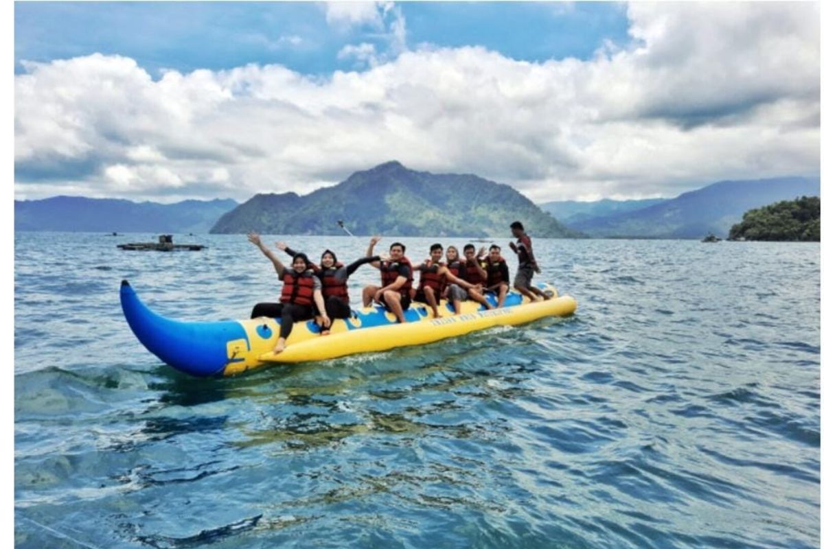 Seorang wisatawan meninggal usai bermain banana boat di Pantai Mutiara Trenggalek