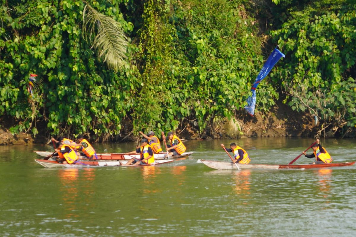 OKU Timur gelar lomba perahu bidar di Sungai Komering