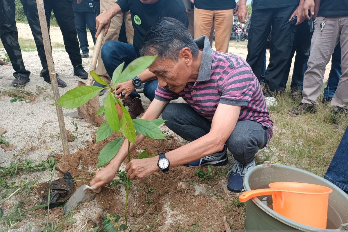 Bupati harap penanaman pohon oleh RAPI menginspirasi masyarakat luas