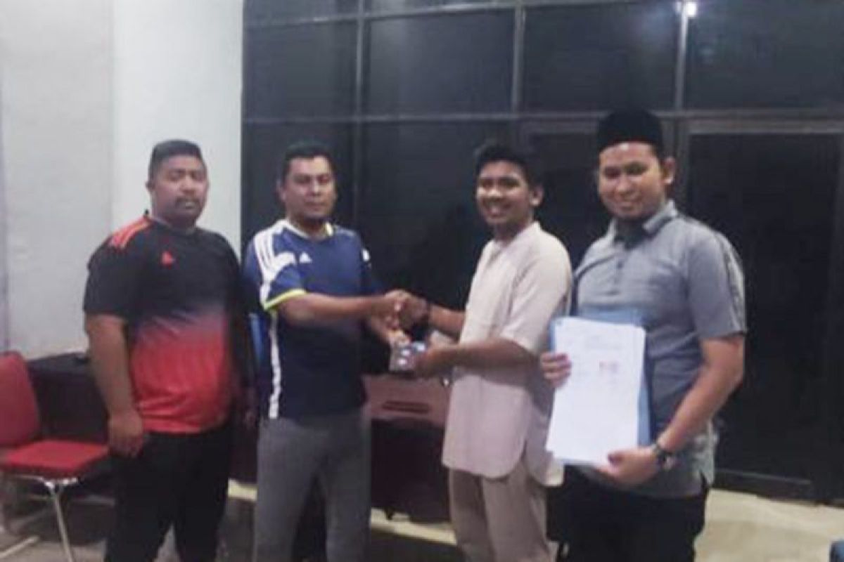 KONI Aceh Timur salurkan dana pembinaan untuk atlet takraw PON