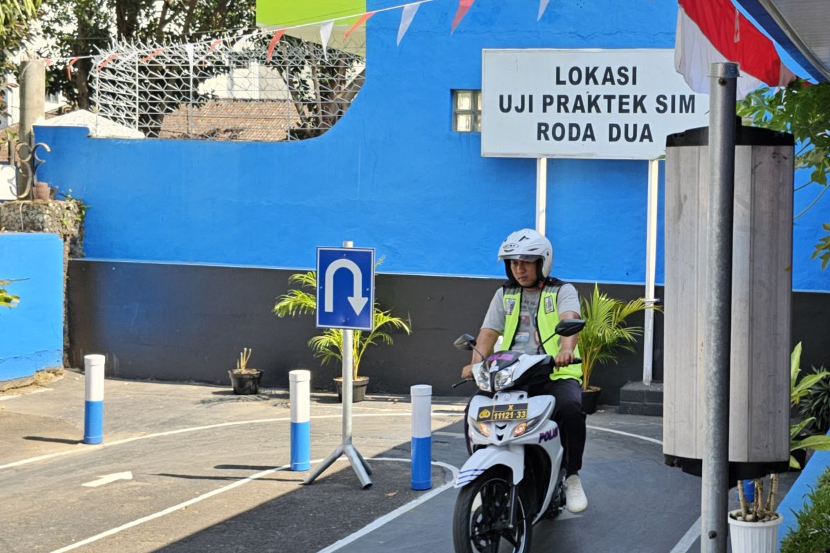 Jumat, layanan SIM keliling tersedia pada lima lokasi di DKI Jakarta