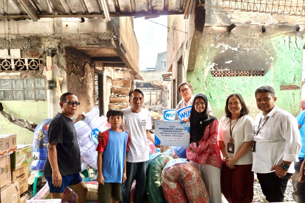 WIKA Terjunkan Bantuan Kemanusiaan Untuk Korban Kebakaran Manggarai