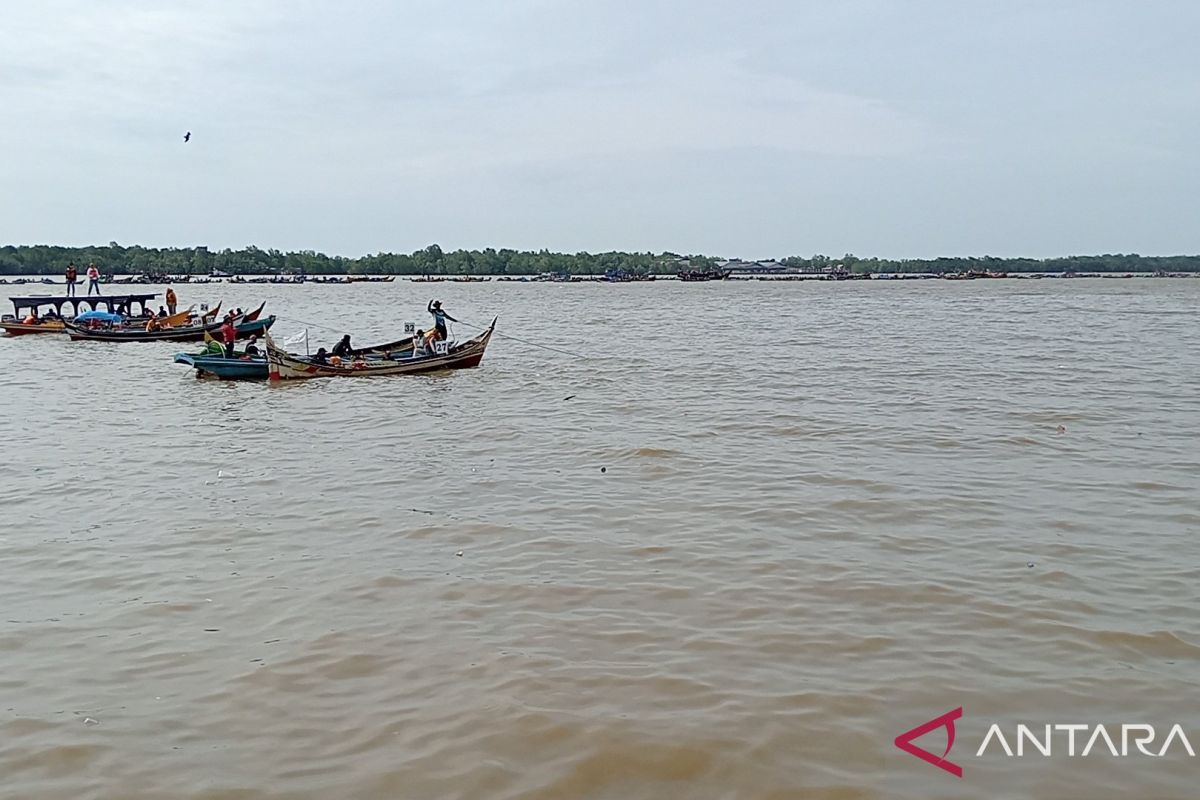 Bupati Tanjabbar sebut lomba pompong bukan hanya perlombaan akan tetapi bagian dari melestarikan kearifan lokal