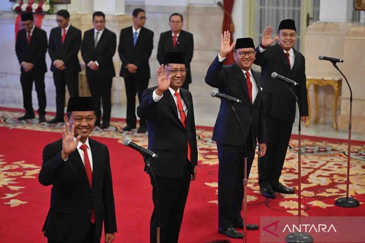 Presiden Jokowi Lantik Supratman Andi Atgas sebagai Menkumham