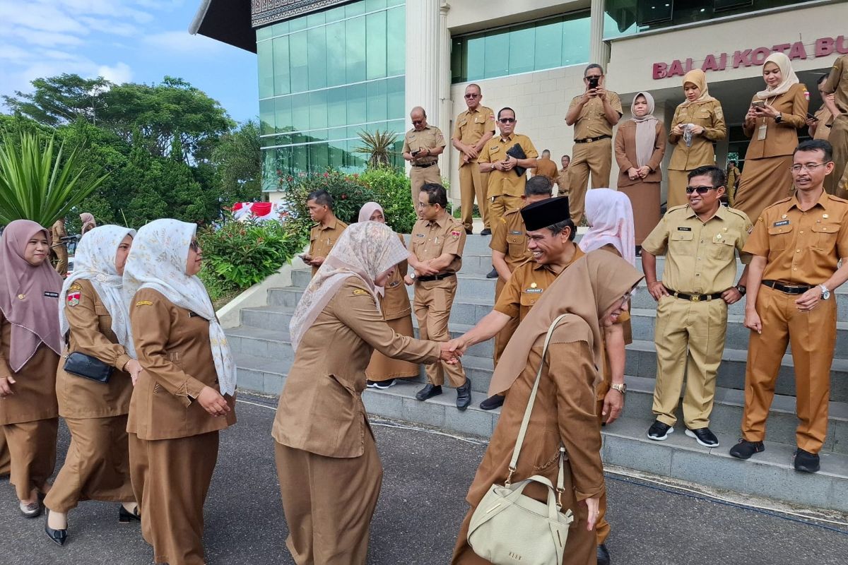 Pemkot Bukittinggi Gelar Apel Gabungan ASN Kota Bukittinggi