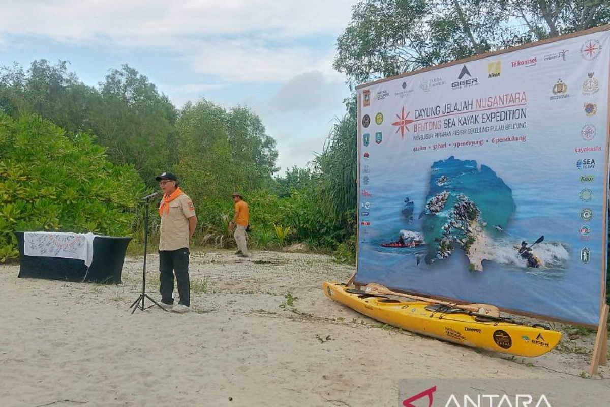 Tim DJN pedomani kondisi cuaca saat ekspedisi mengelilingi Belitung