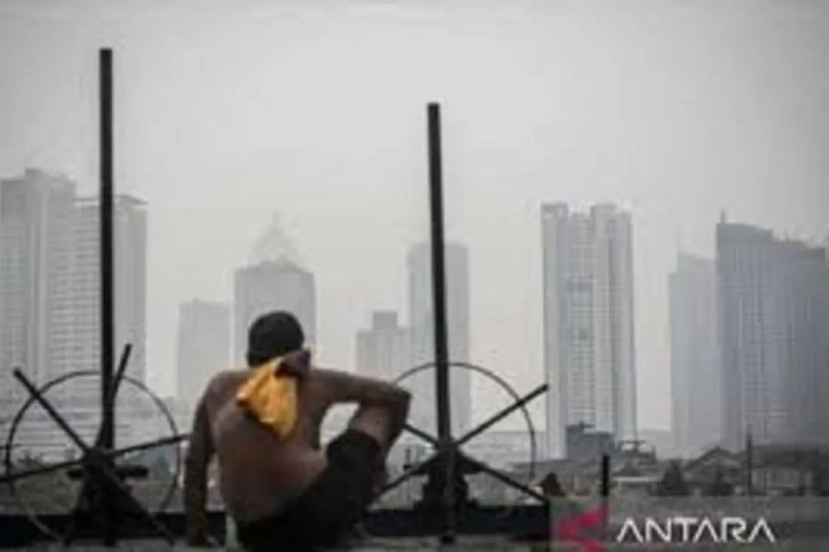 Yuk tetap bermasker, udara Jakarta masih terburuk ketiga di dunia