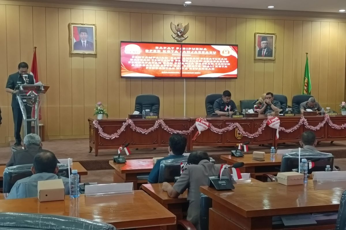 Wakil Wali Kota Wartono sampaikan Raperda Perubahan APBD 2024