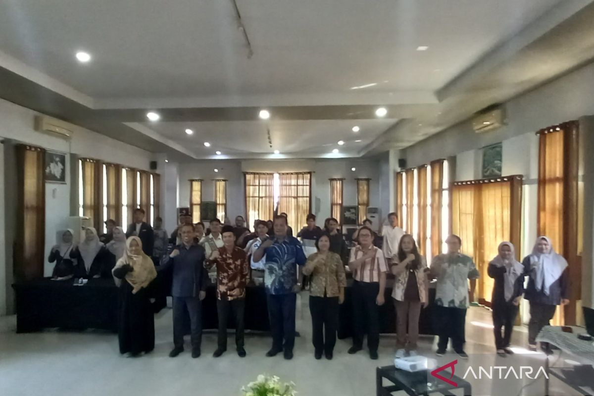 Bawaslu Bangka Barat mengajak masyarakat memilih secara rasional