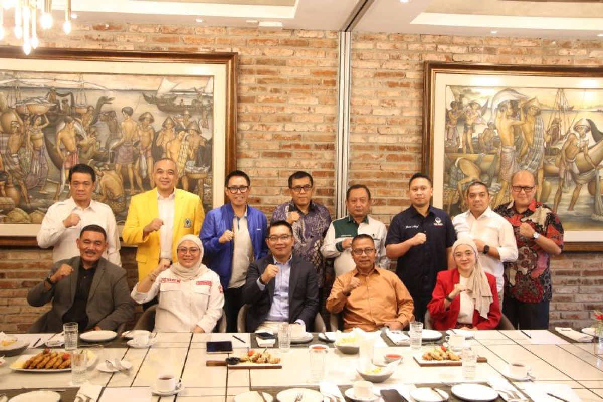 RK makan siang bersama parpol koalisi sebelum hadiri deklarasi