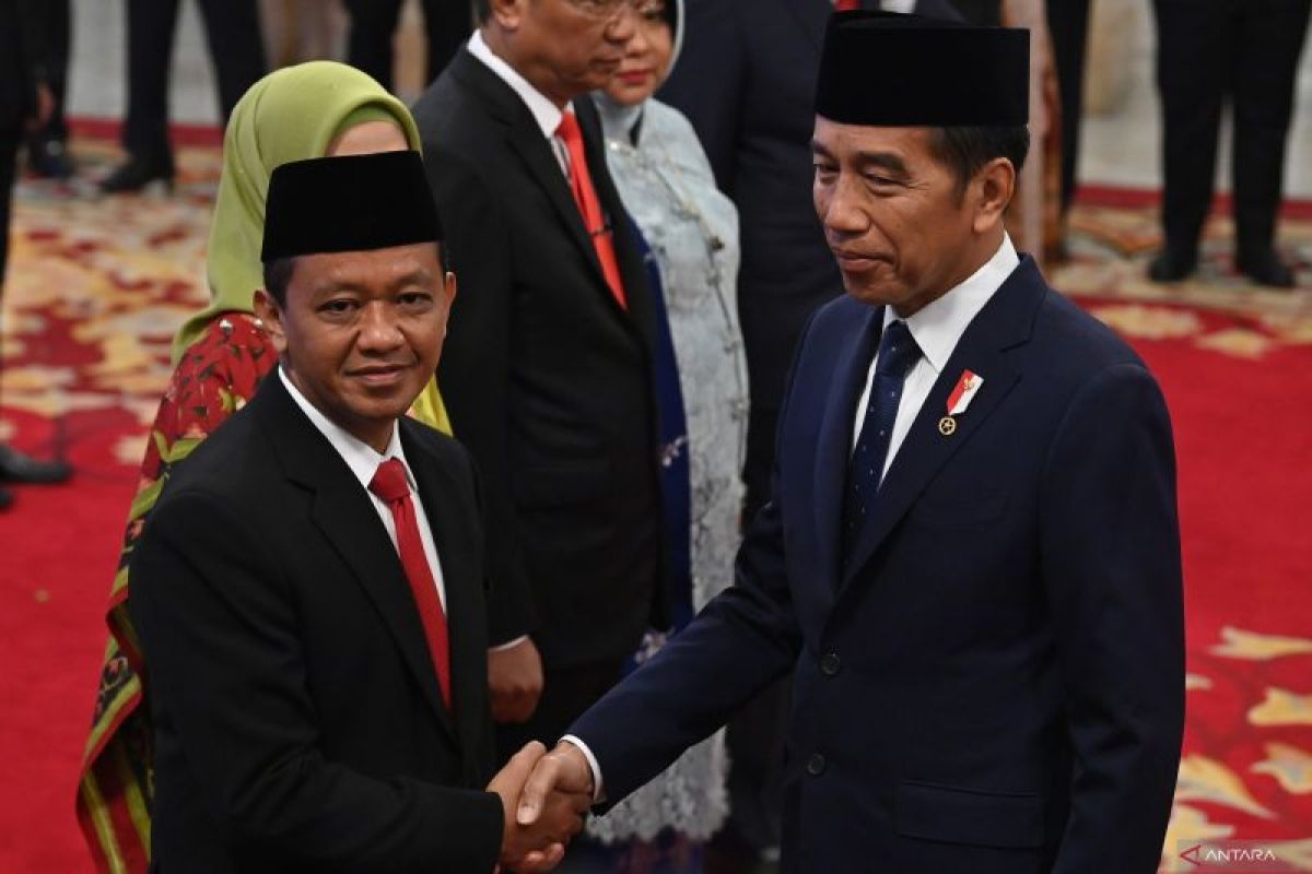 Presiden Joko Widodo geser Bahlil Lahadalia jadi Menteri ESDM