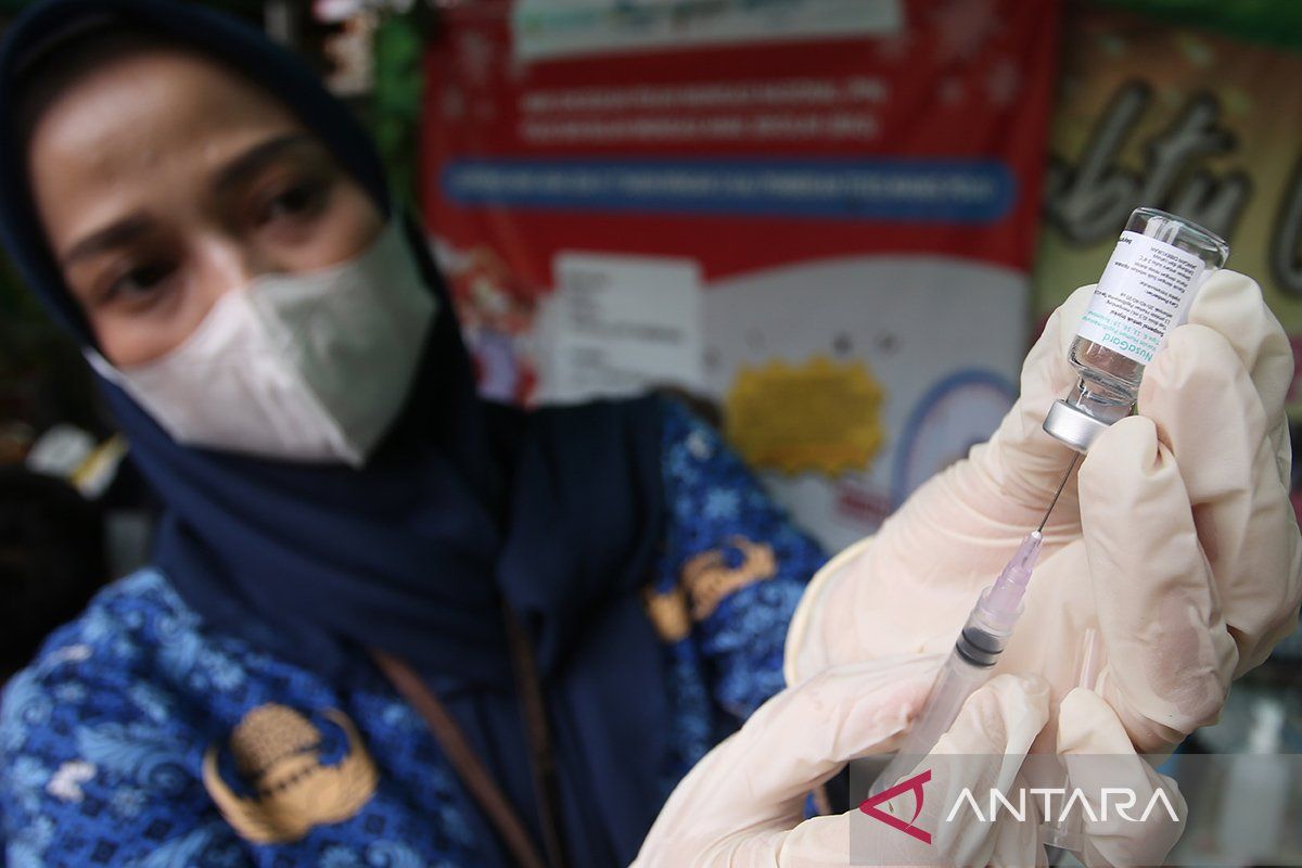 Dinkes Cimahi Percepat Vaksinasi PD3I dengan BIAS, Siswi SD Dapat HPV