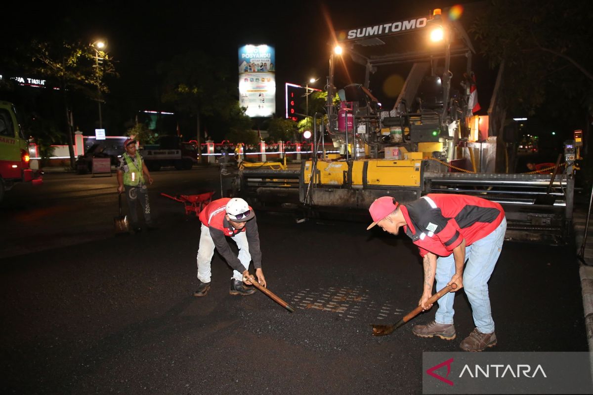 Jalan sepanjang 64.972 meter di Surabaya telah diperbaiki selama 3,5 tahun