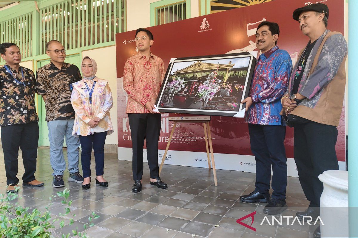 107 karya foto dipamerkan di Pura Mangkunegaran