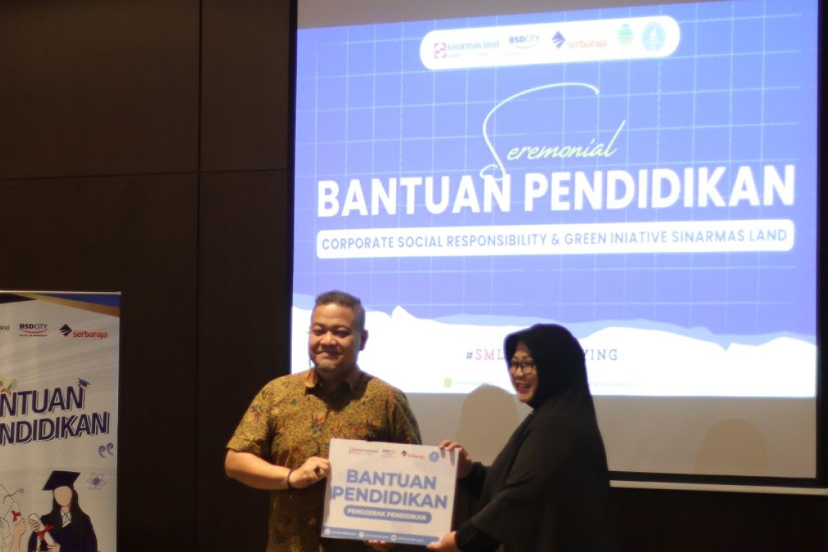 Sinar Mas Land berikan bantuan pendidikan kepada 286 anak