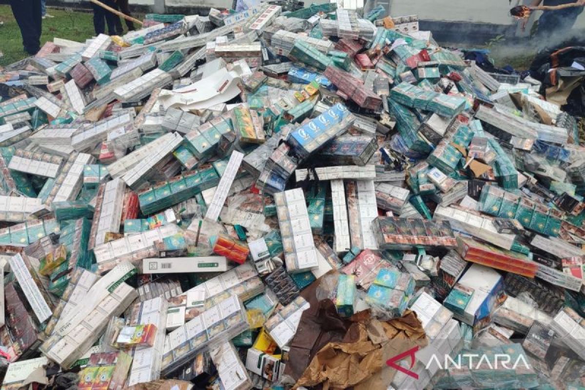 KPPBC Bengkulu sita 2,6 juta batang rokok ilegal selama 2024