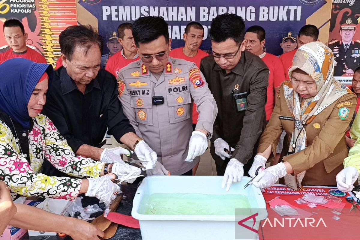 Polres Kotim musnahkan barbuk sabu dari pengungkapan tujuh kasus