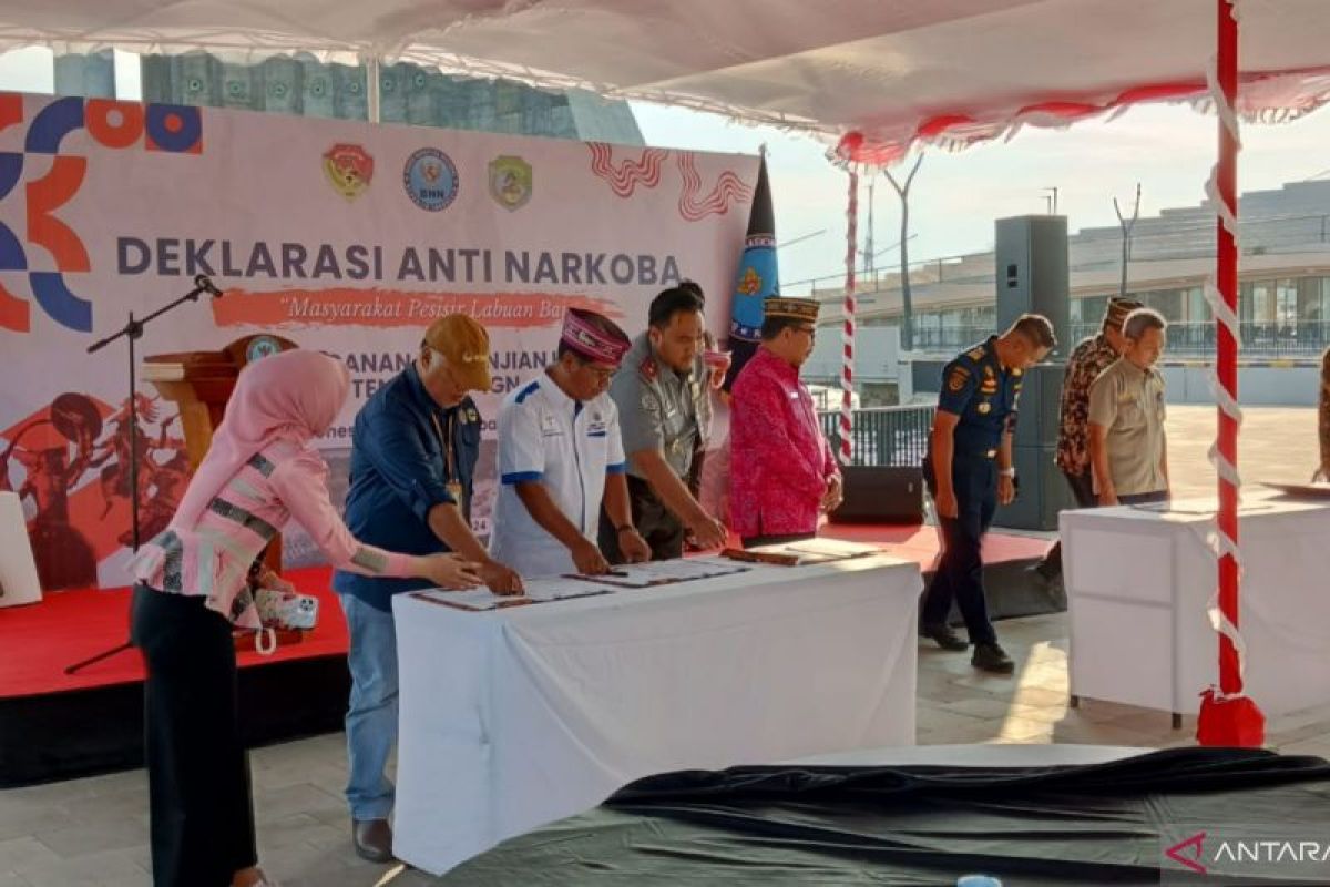 Masyarakat pesisir Labuan Bajo deklarasi lawan peredaran narkoba