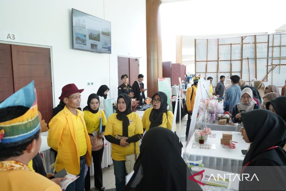 ULM gelar Expo kewirausahaan