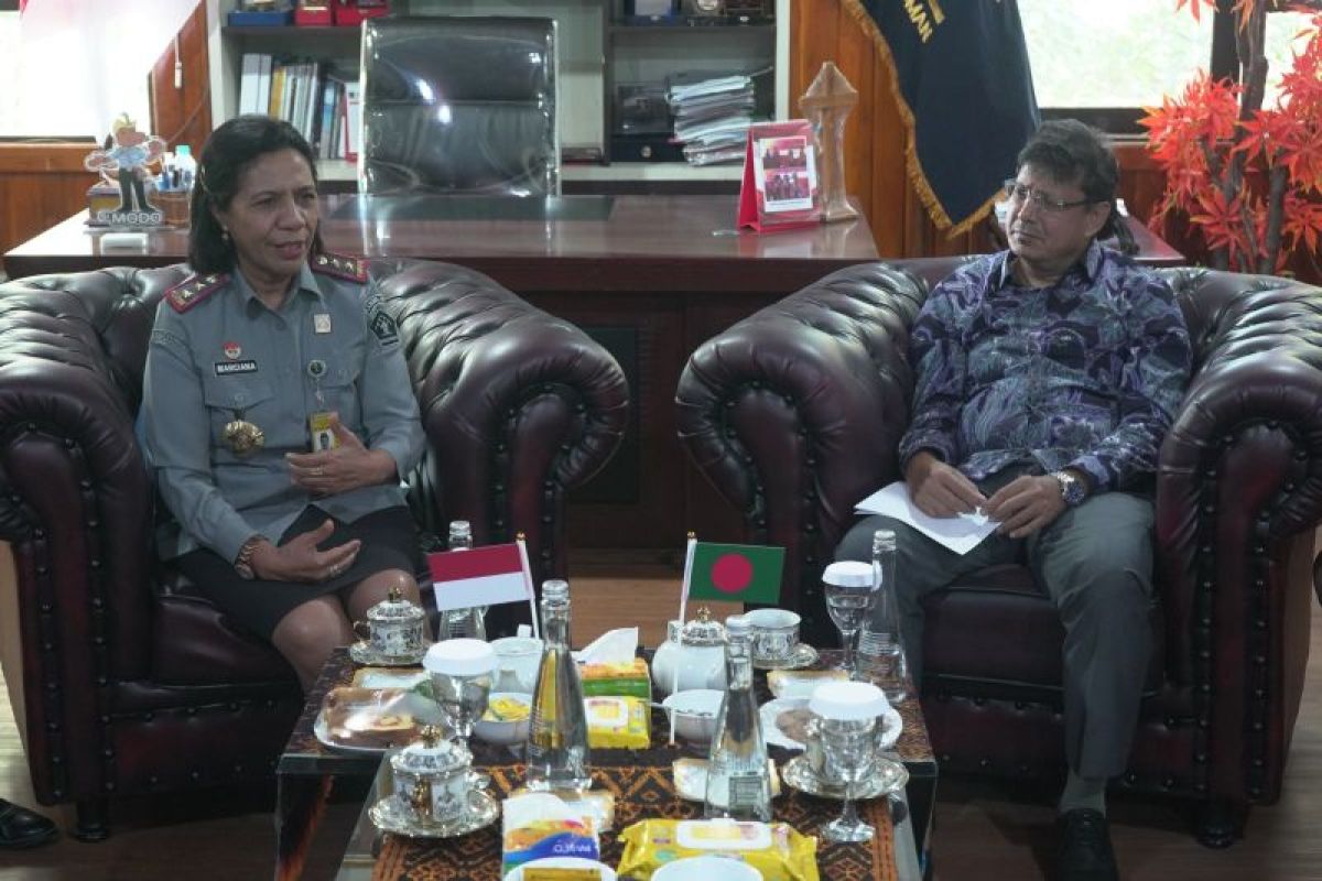 Kemenkumham NTT - Dubes bahas 39 warga Bangladesh di Kupang